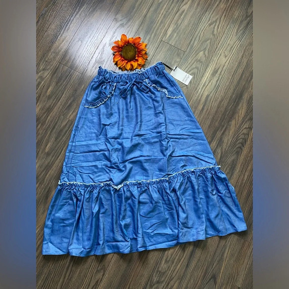 🦋B2G1🦋UNIQUE VINTAGE 1970s Chambray Ruffle Tiered Midi Skirt | NWT | - Picture 6 of 12